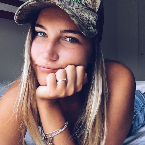 Meet your Posher, Megan - Picture 1 of 1